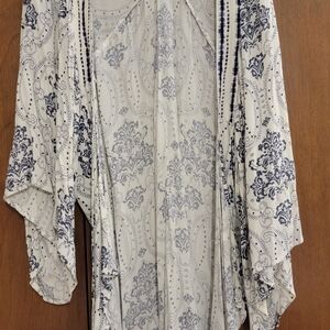 Floral Patterned Kimono